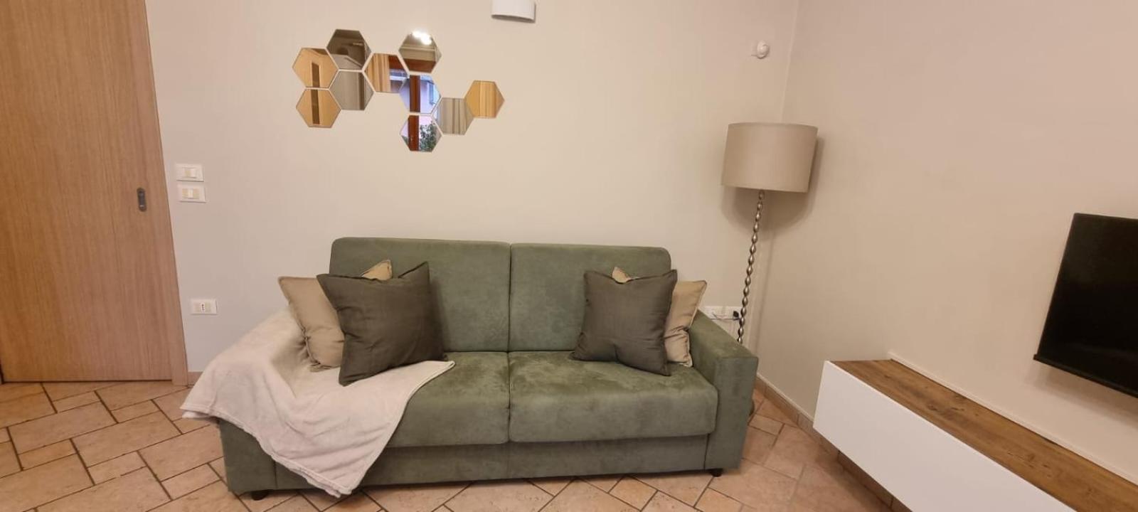 Hoya Apartment シルミオーネ エクステリア 写真