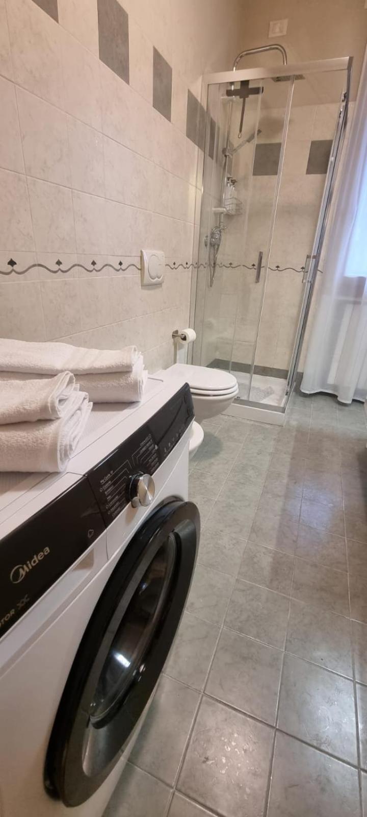 Hoya Apartment シルミオーネ エクステリア 写真