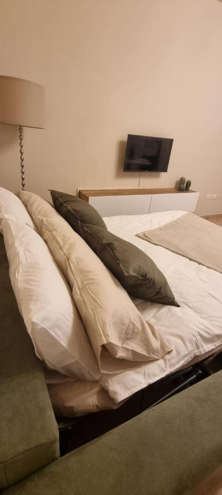 Hoya Apartment シルミオーネ エクステリア 写真