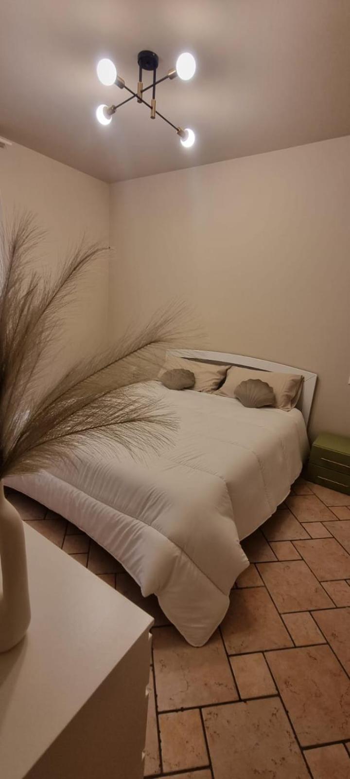 Hoya Apartment シルミオーネ エクステリア 写真