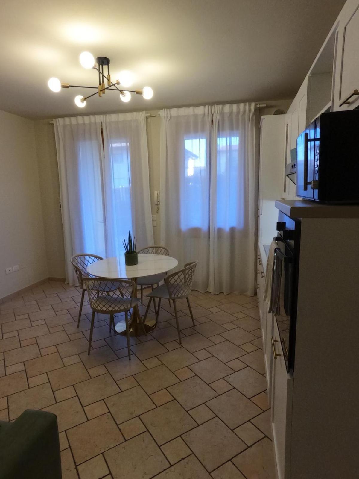 Hoya Apartment シルミオーネ エクステリア 写真